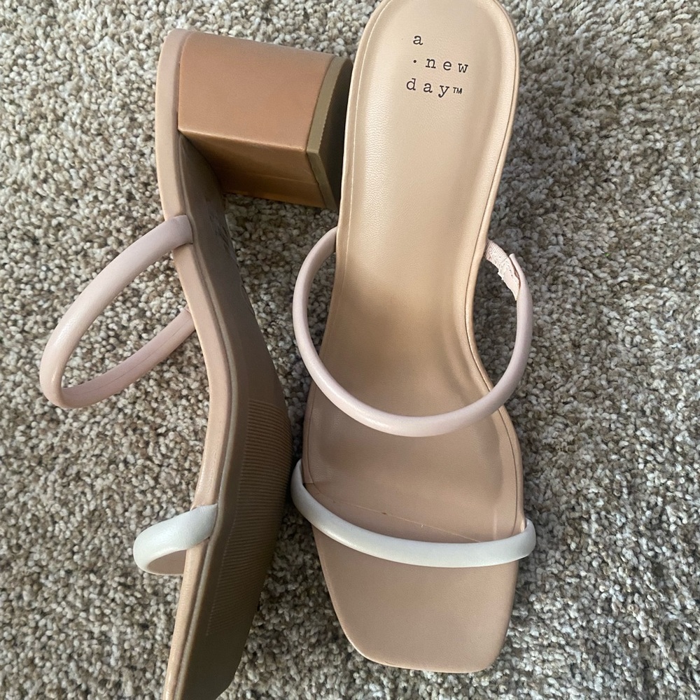 A New Day sandal pumps